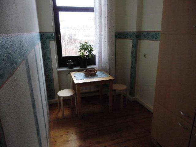 3R-Fewo-Bis-9-Personen-Zentral-T4 Apartment
