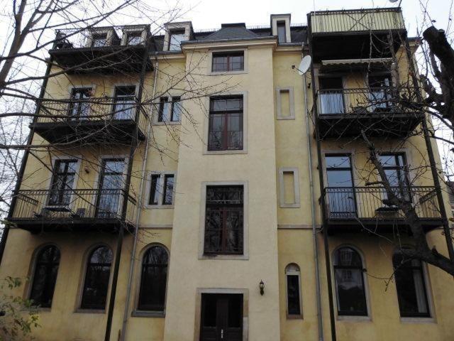 Apartament 3r-fewo-bis-9-personen-zentral-t4 *